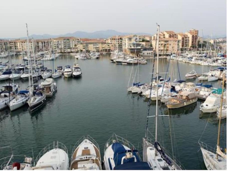 Port Frejus Cap Hermes Vue Mer Et Port Pieds Dans L'Eau Piscine Pkg Luaran gambar