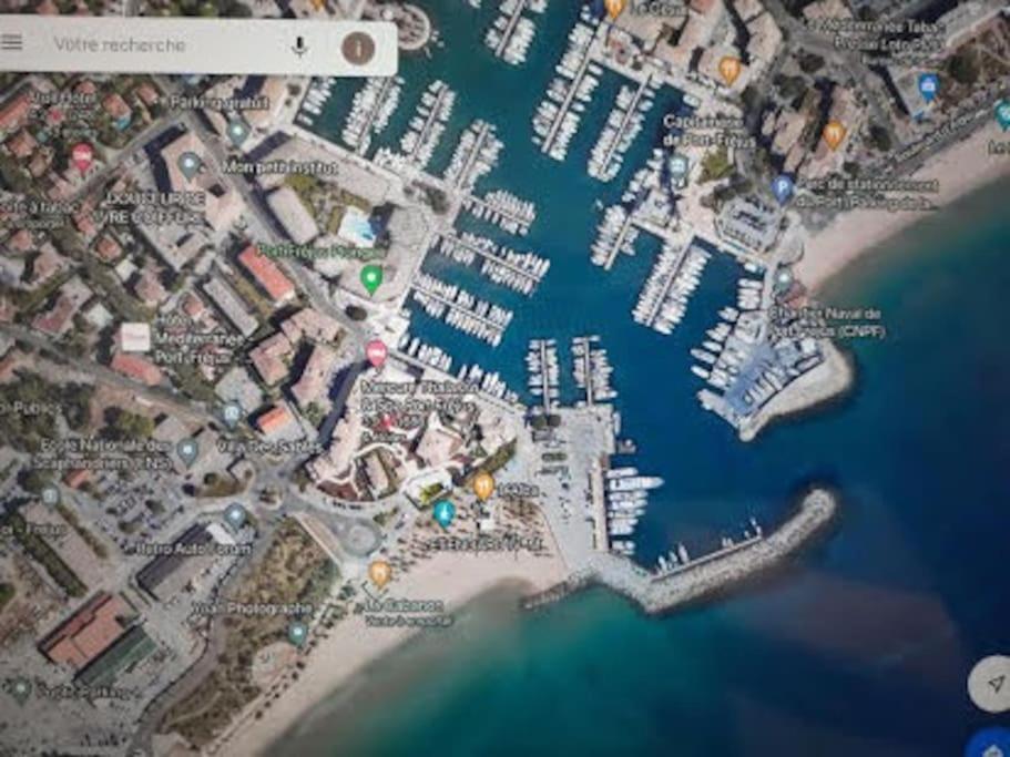 Port Frejus Cap Hermes Vue Mer Et Port Pieds Dans L'Eau Piscine Pkg Luaran gambar